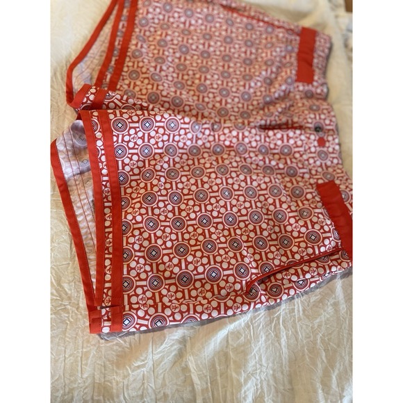 Perfect for FLORIDA GATORS  Ladies   Penguin Shorts By Musingwear" Size 2 - Picture 2 of 12